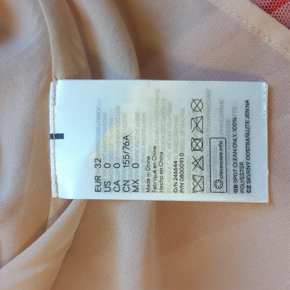 Giambattista Valli H&M Short Cold Shoulder Dress Red Size 0 EUR 32 - Picture 6 of 8